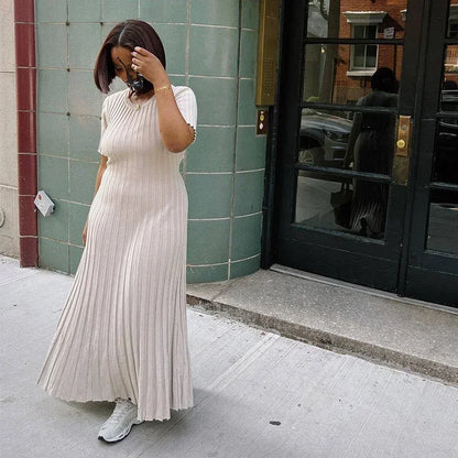 Knitted Short Sleeve Pleated Long Dress
