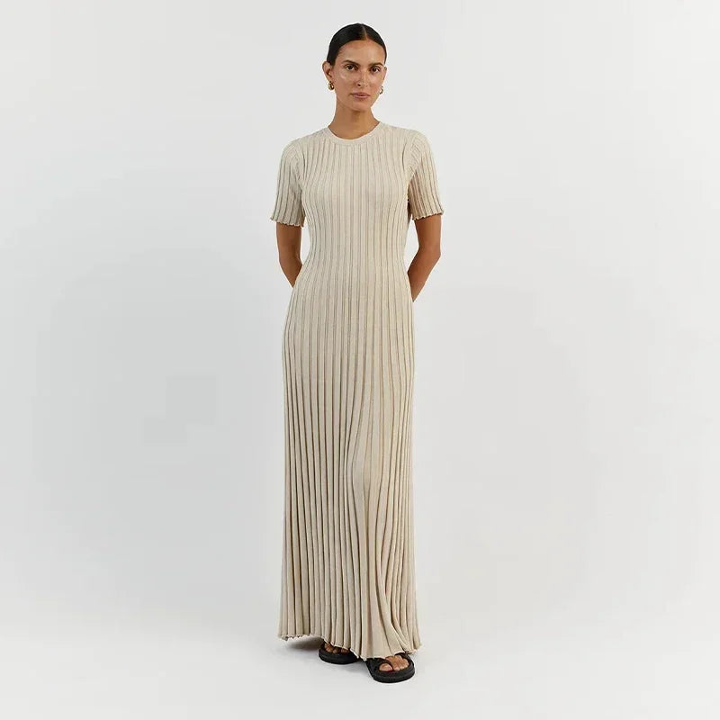 Knitted Short Sleeve Pleated Long Dress