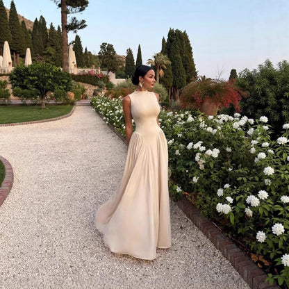 Slim Solid Color Big Hem Long Sleeveless Pleated Evening Dress