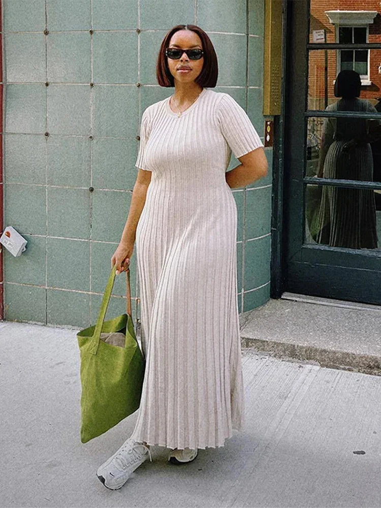 Knitted Short Sleeve Pleated Long Dress