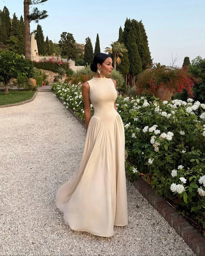 Slim Solid Color Big Hem Long Sleeveless Pleated Evening Dress