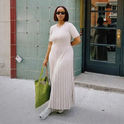 Knitted Short Sleeve Pleated Long Dress