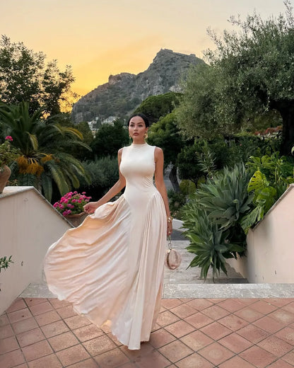 Slim Solid Color Big Hem Long Sleeveless Pleated Evening Dress